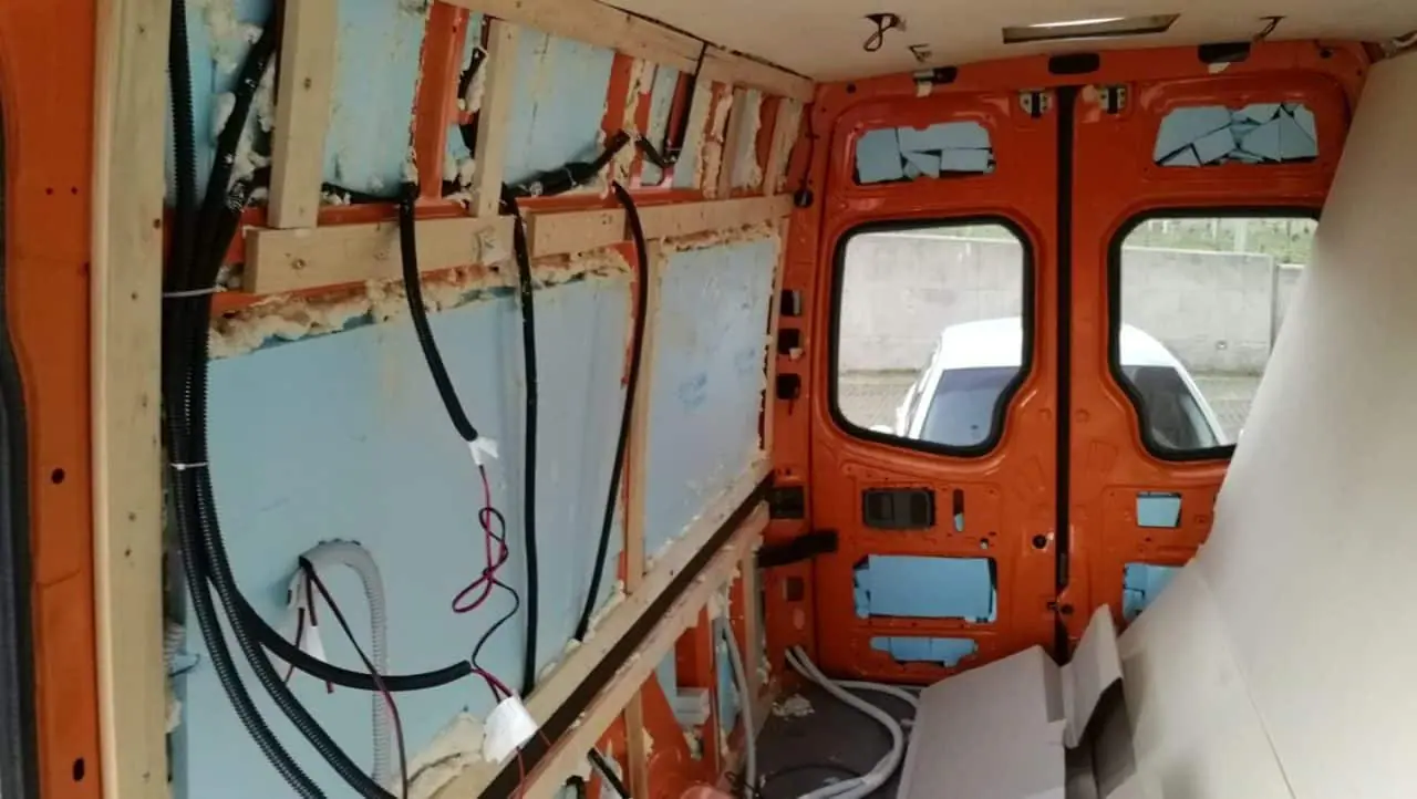 Camperizzare Un Furgone: 10 Cose Da Sapere Prima Di Iniziare - Foto 11