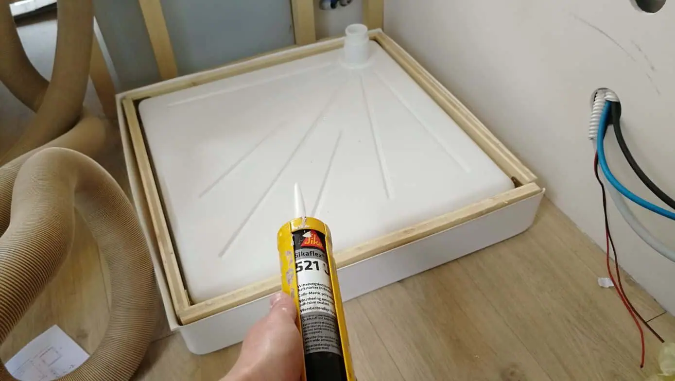 sikaflex glue for attaching the shower tray to the floor - do-it-yourself camper