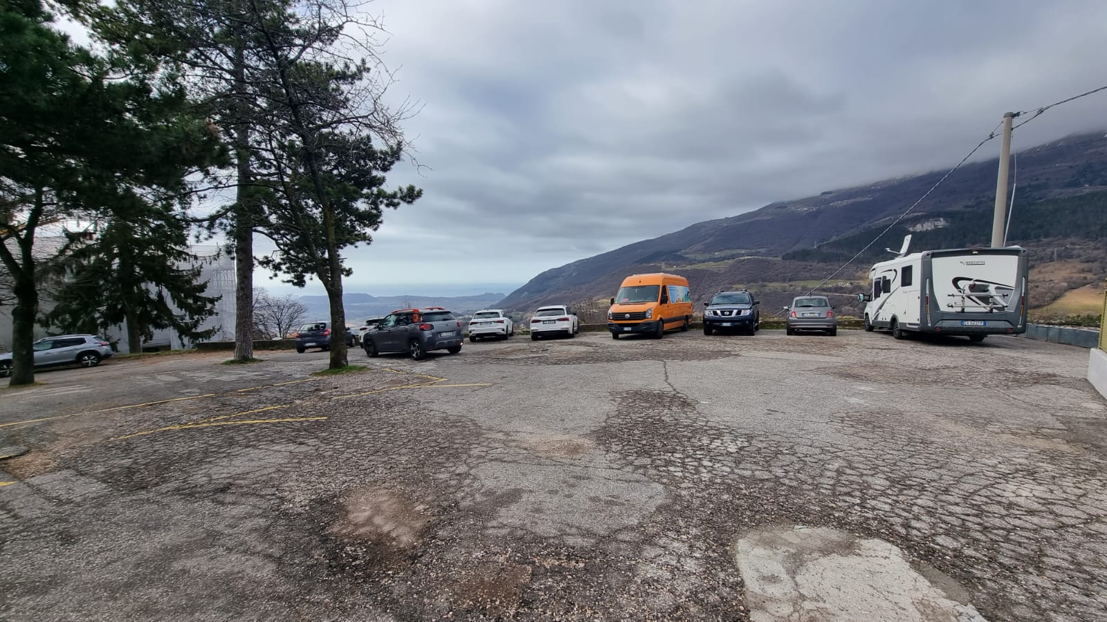 madonna della corona arrive in camper in spiazzi