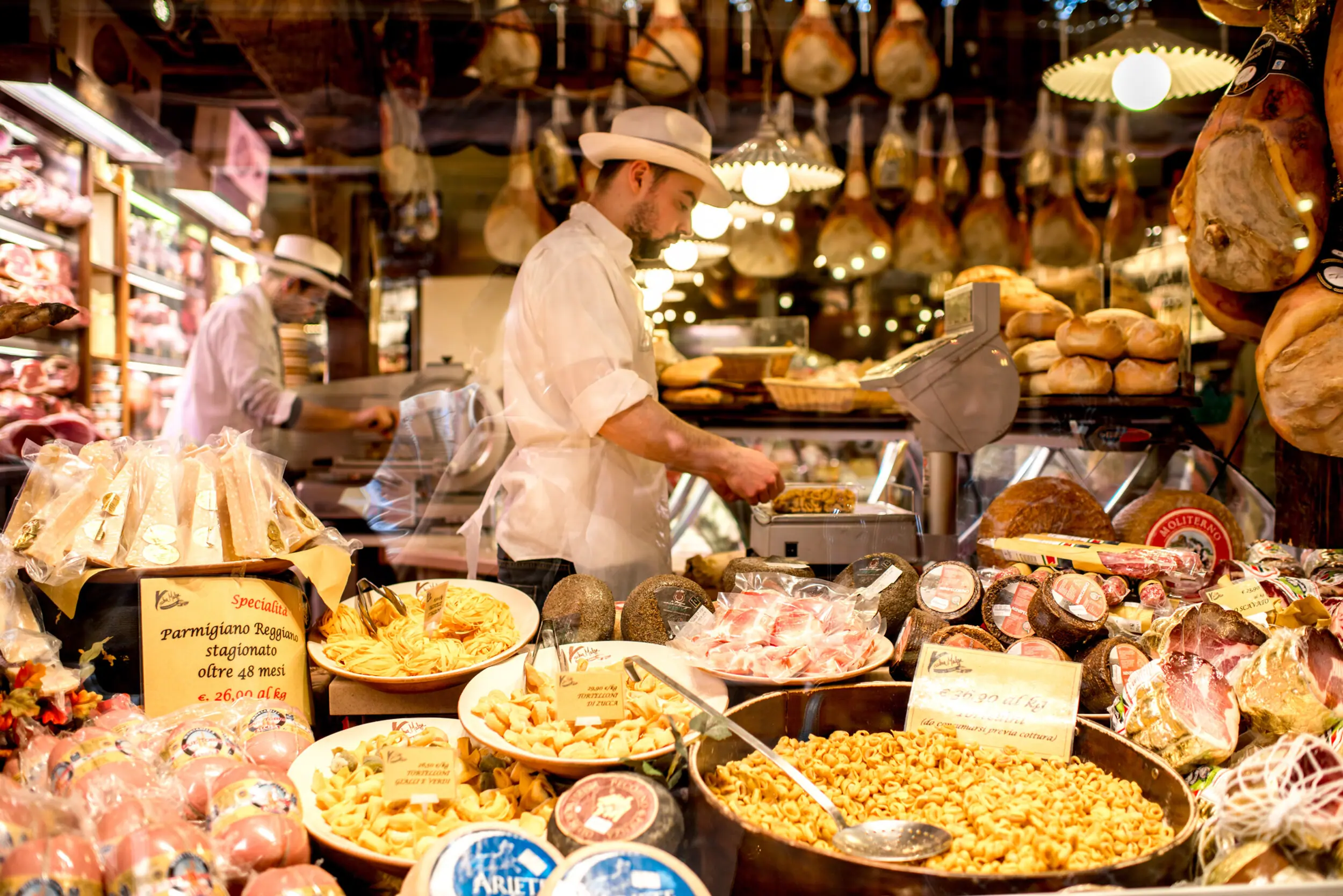 Taste Emilia Romagna Foods in these 6 Visitable Food Factories!