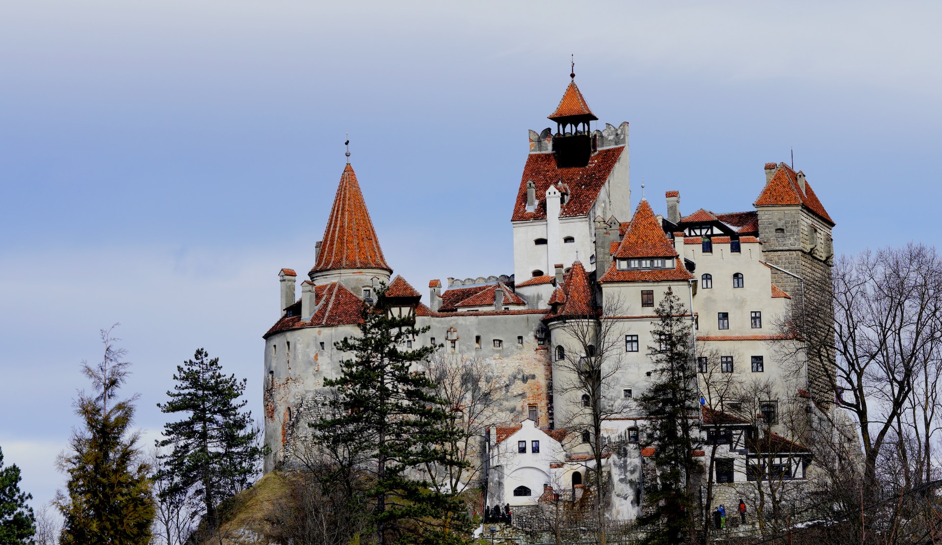 castello di bran in romania transilvania - il castello di dracula