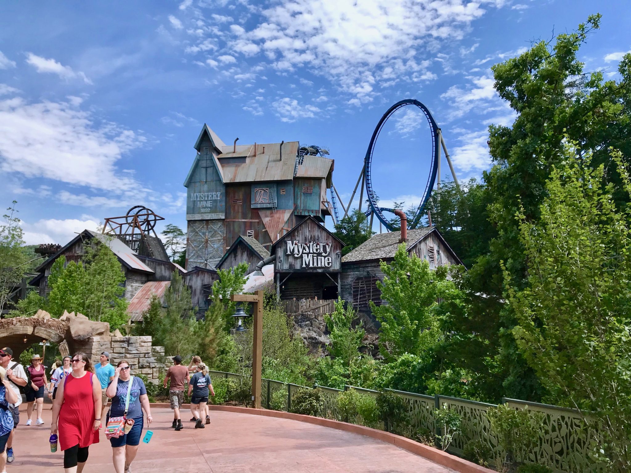 minarets of taj mahal